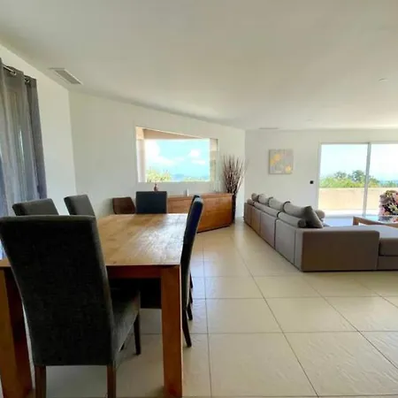 De Standing Villa *
